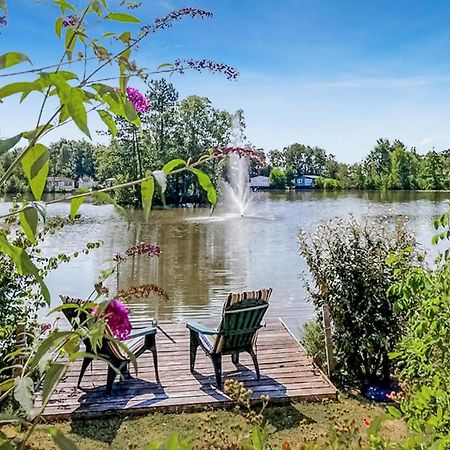 Cozy Home In Oosterwolde With Sauna 外观 照片